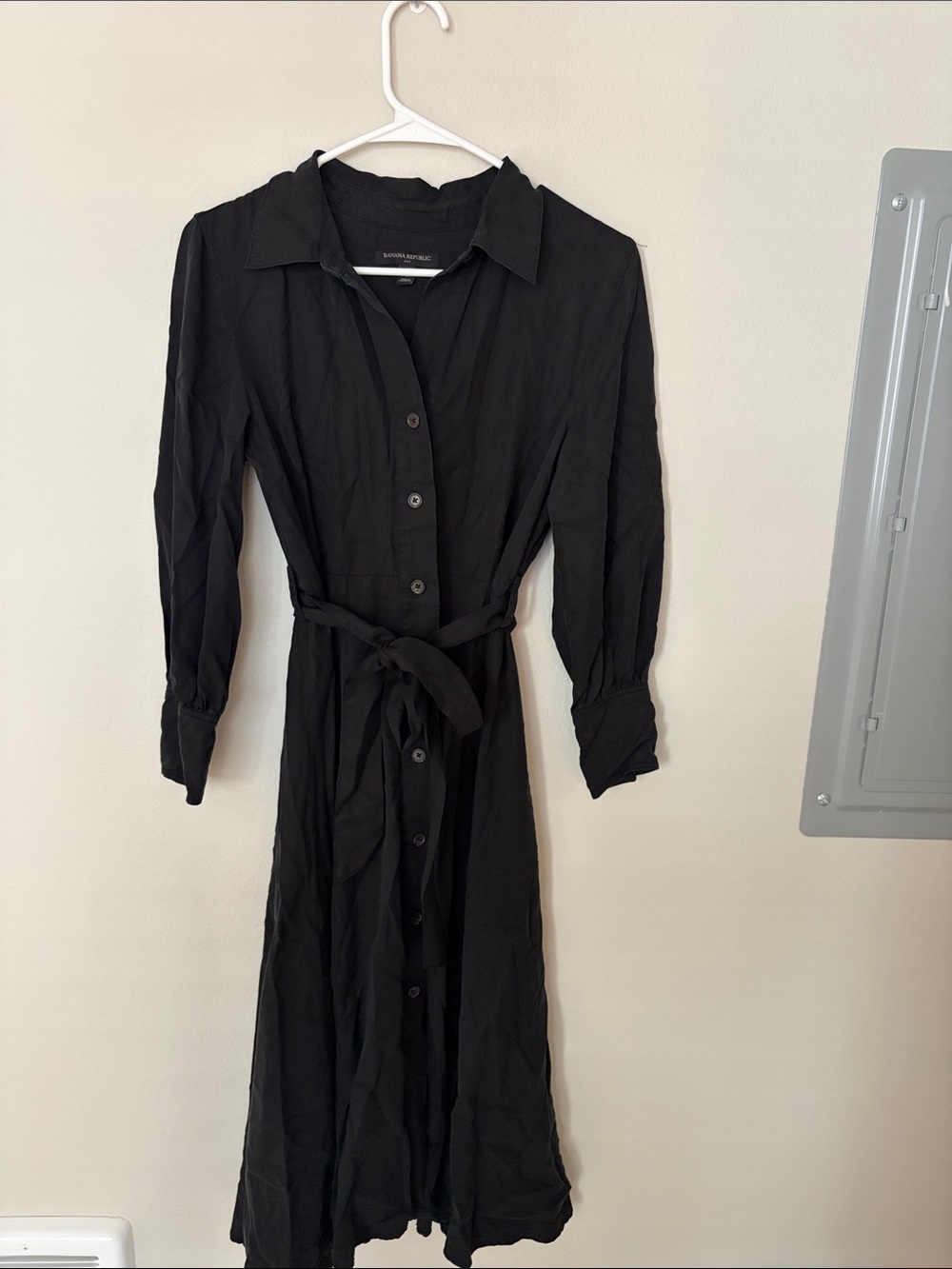 Banana Republic Black Long-Sleeve Button-Front Shirt Dress with Waist Tie